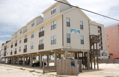 Gulf Shores Condo | 77 m² Condo ∙ 3 bedrooms ∙ 6 guests