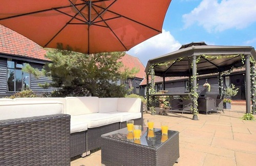 Needham Market Cottage | 8 bedroom accommodation in Badley, near Needham Market