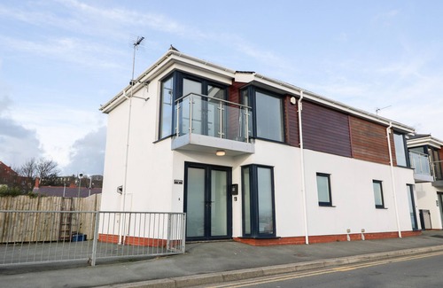 Rhyd-y-clafdy Apartment | 8 Marina View