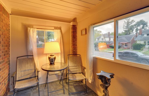 Detroit Cottage | 8 Mi to Ford Field: Detroit Getaway w/Fireplace!