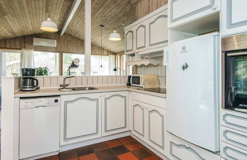 Femmøller House | 8 person holiday home in Ebeltoft