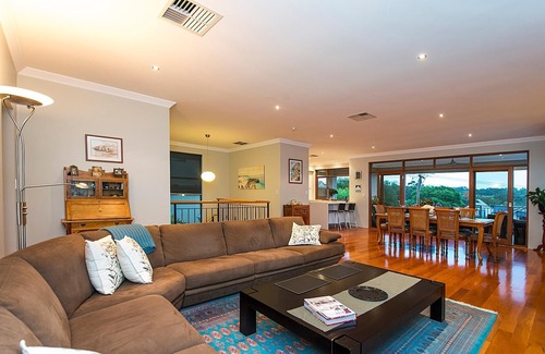 Swanbourne House | 8 Simply Stunning Swanbourne Family Home