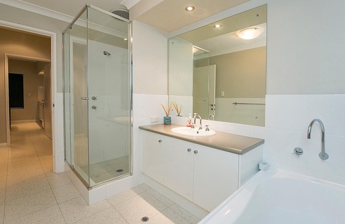 Swanbourne House | 8 Simply Stunning Swanbourne Family Home