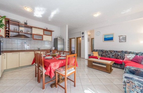 Rogoznica Apartment | 80 m² Apartment ∙ 3 bedrooms ∙ 8 guests