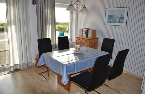 Poppenbull Apartment | 80 m² Apartment ∙ 2 bedrooms ∙ 4 guests