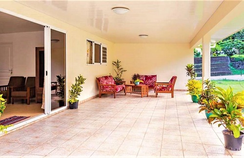 Taiohae House | 800 m² House ∙ 3 bedrooms ∙ 6 guests