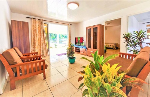 Taiohae House | 800 m² House ∙ 3 bedrooms ∙ 6 guests