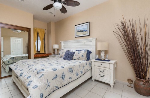 Sandy Beach Condo | 81 m² Condo ∙ 1 bedroom ∙ 4 guests