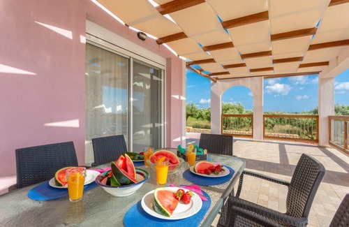 Paliki Villa | 83 m² Villa ∙ 2 bedrooms ∙ 5 guests