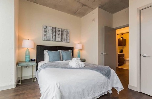 University City Apartment | 84 m² Apartment ∙ 2 bedrooms ∙ 4 guests