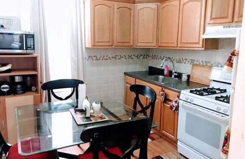 West New York Apartment | 85 m² Apartment ∙ 3 bedrooms ∙ 4 guests