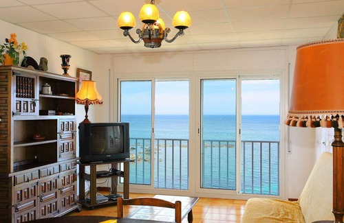 Llanca Apartment | 85 m² Apartment ∙ 2 bedrooms ∙ 6 guests