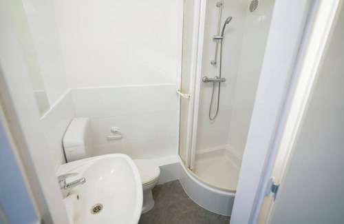 Unterdobling Other | 860 ft² Shared room