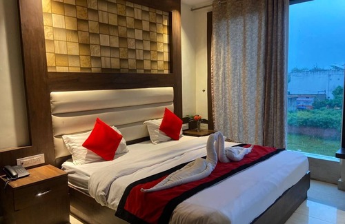 Basti Hotel | 8fold by LaRiSa, Basti