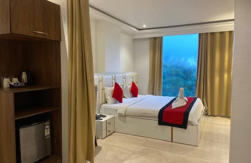 Basti Hotel | 8fold by LaRiSa, Basti