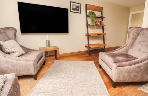Airton Cottage | 9 Riverside Walk