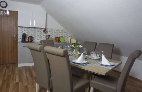 Irsch Apartment | 90 m² Apartment ∙ 2 bedrooms ∙ 4 guests