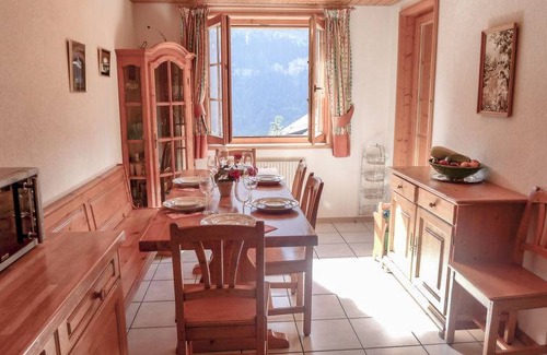 Champery Apartment | 90 m² Apartment ∙ 2 bedrooms ∙ 7 guests