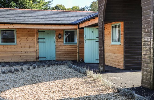 Aldermaston Wharf Cottage | 90 m² Cottage ∙ 1 bedroom ∙ 2 guests