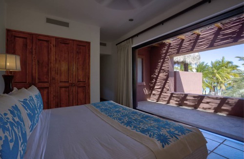 Ensenada Los Muertos Villa | 91 m² Villa ∙ 2 bedrooms ∙ 5 guests