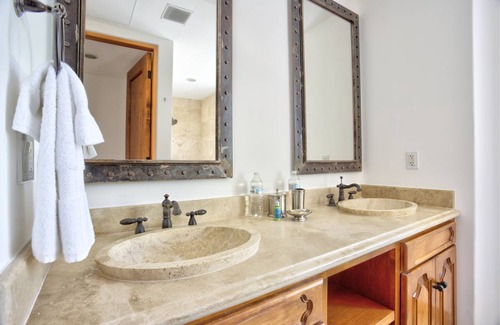 Ensenada Los Muertos Villa | 91 m² Villa ∙ 2 bedrooms ∙ 5 guests