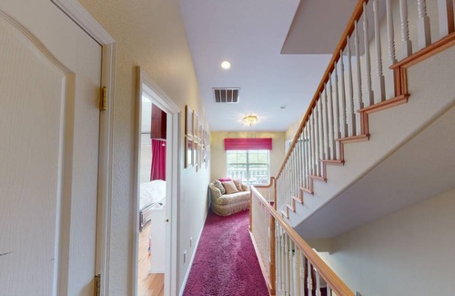 Tyrone House | 929 m² House ∙ 6 bedrooms ∙ 12 guests