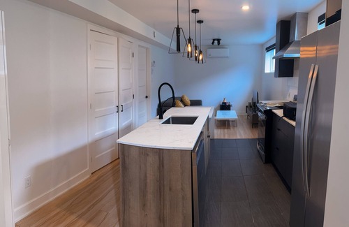 Saint-Joseph-du-Lac Apartment | A 100m du Transport en Commun, Proche de la Place D'oka et du Parc Aquatique