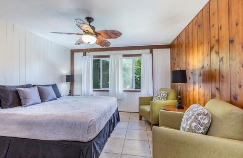 Keaukaha House | A BEAUTIFUL Beach House FULL OF ALOHA in Hilo