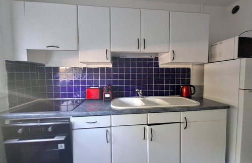 Morsang-sur-Orge Apartment | A break for family, friends or work - Spacious F3 WiFi dedicated office parking