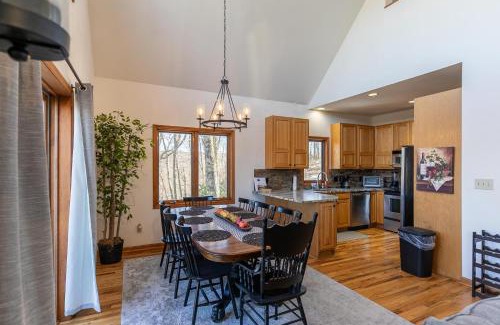 Boone House | A Change of Scenery at Yonahlossee