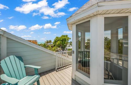 Anna Maria House | A Charming Beach Cottage on Elm
