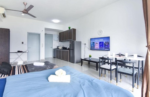 Shah Alam Apartment | A Comfy Utropolis Studio Near KDU FREE Parking