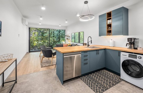 Courtenay House | A cutting-edge modern-eco house, where stylish design meets eco-conscious living