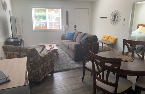 Chemainus House | A getaway within the Cowichan Valley. Bike, walk to experience this quaint area