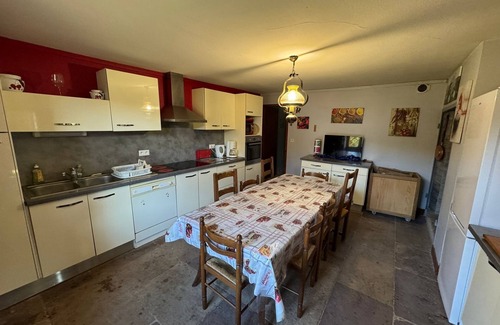 Fougerolles-Saint-Valbert House | A haven of peace in Fougerolles-St-Valbert