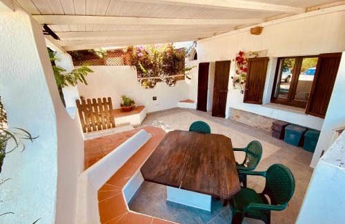 Trinita d'Agultu e Vignola House | A.I.R. Villa Marinedda