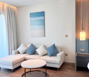 Ha Long Apartment | A La Carte Hạ Long, Căn hộ nghỉ dưỡng view biển đầy đủ tiện nghi