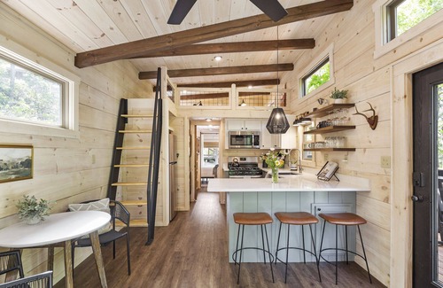 Oconee County Cabin | A Lakefront Tiny Cabin: Kayaks,SUP,Near Jocassee
