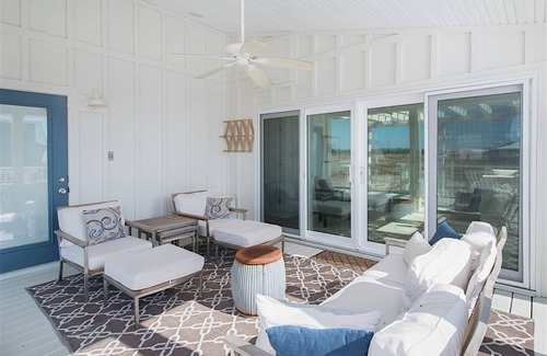 Southpointe House | A Little Bit of Heaven Beach Home Minutes Away from the Gulf