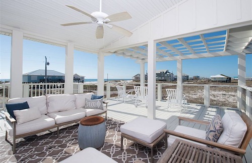 Southpointe House | A Little Bit of Heaven Beach Home Minutes Away from the Gulf