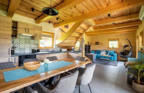 Zirovnica House | A Nest Under the Karawanks