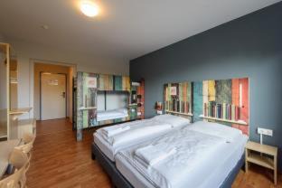 Hohenschoenhausen Hostel | a&o Berlin Kolumbus