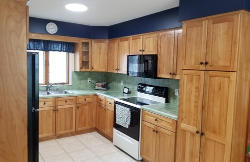 Keuka Park House | A Place to Call Home When You Visit the Finger Lakes