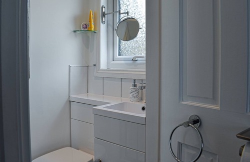 Tewitfield Cottage | ’A room with view.