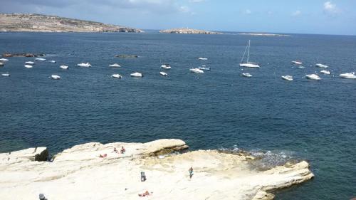 St. Paul's Bay Apartment | A Seafront Home away from home