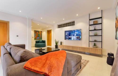 Ajah Apartment | A Spacious and Stylish 1 Bedroom Apartment