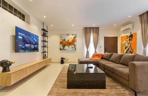 Ajah Apartment | A Spacious and Stylish 1 Bedroom Apartment