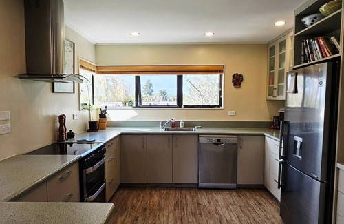 Mapua House | A stunning large family home, perfect for two families travelling together, space for everyone.