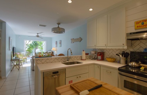 Truman Annex Condo | A Touch Of Cuba In Key West