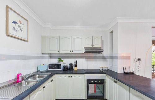 Chippendale Apartment | A two-bedroom apartment located in Chippendale